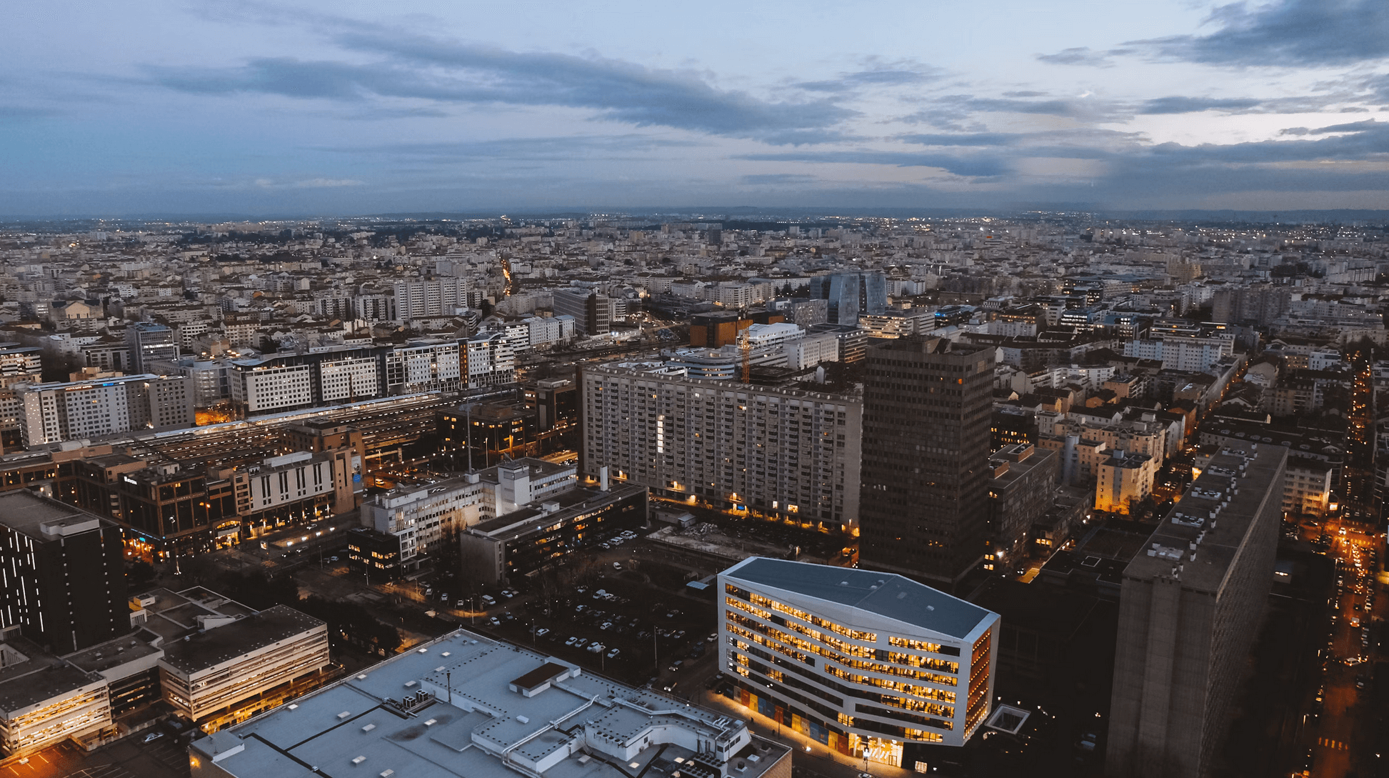 Vue de Rome, Colisée sous un ciel bleu