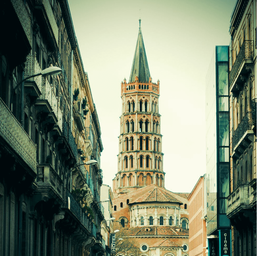 Façade de la basilique saint sernin